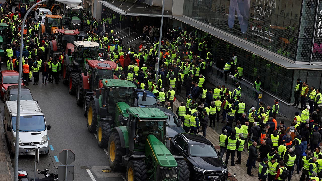 Avrupa'da çiftçi protestoları