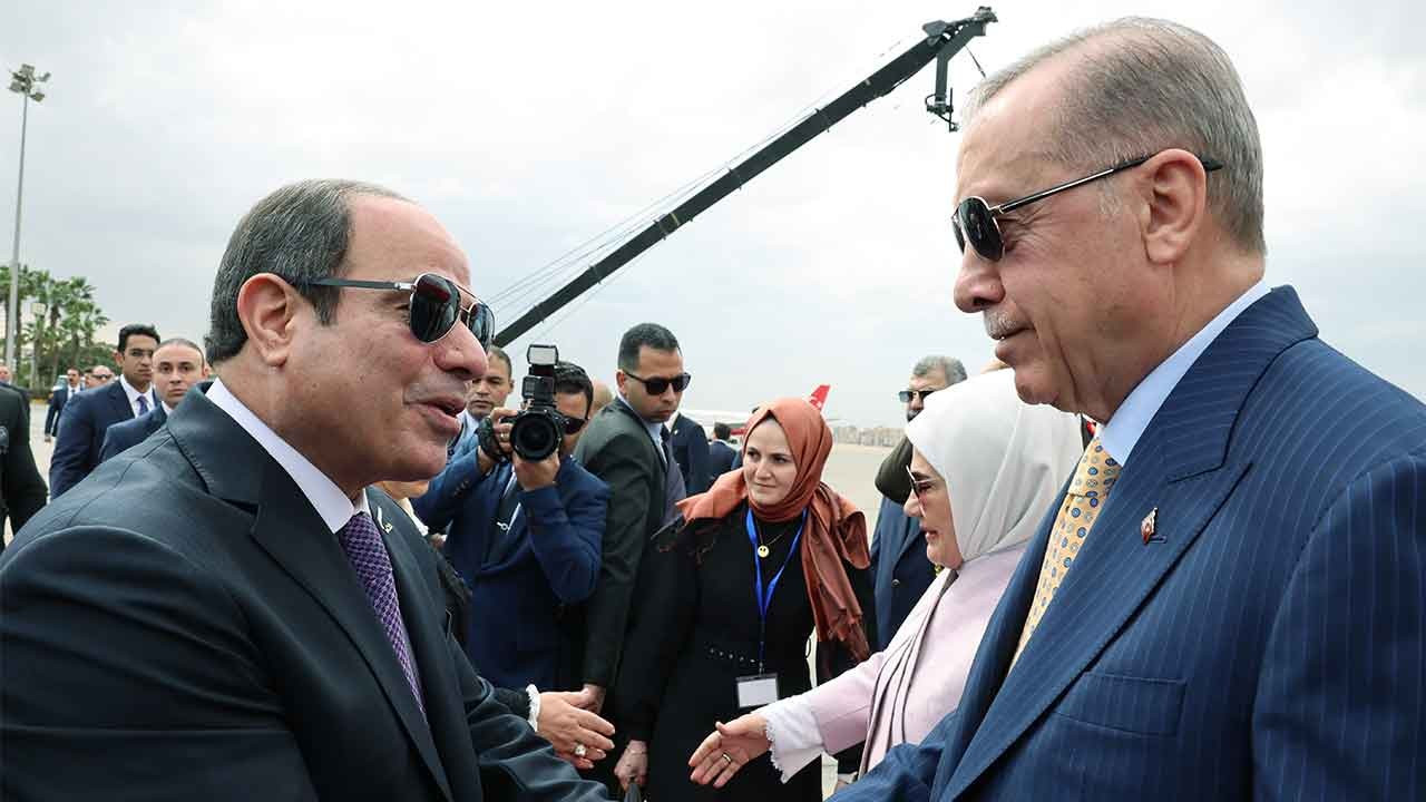 12 yıl sonra ilk: Cumhurbaşkanı Erdoğan, Mısır'da