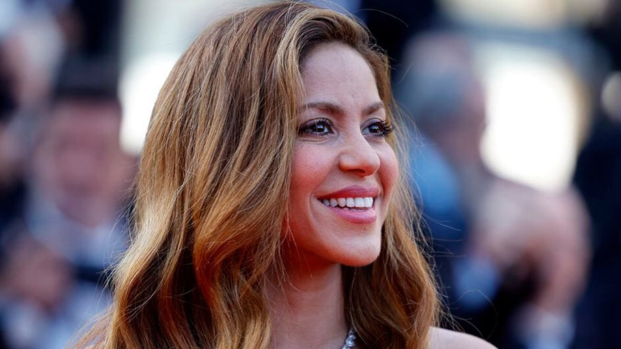 Shakira'dan yeni albüm: Kadınlar Artık Ağlamıyor