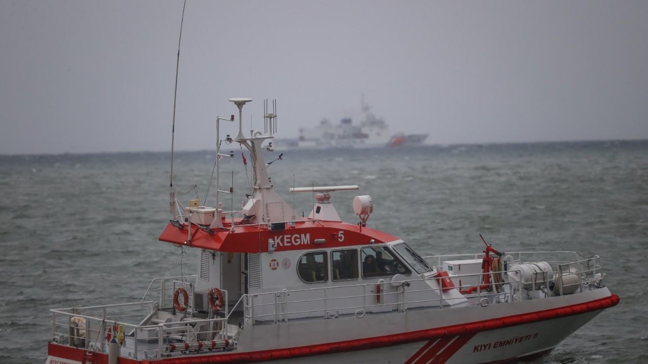 Marmara Denizi'nde batan geminin enkazında bir kişinin cesedine ulaşıldı
