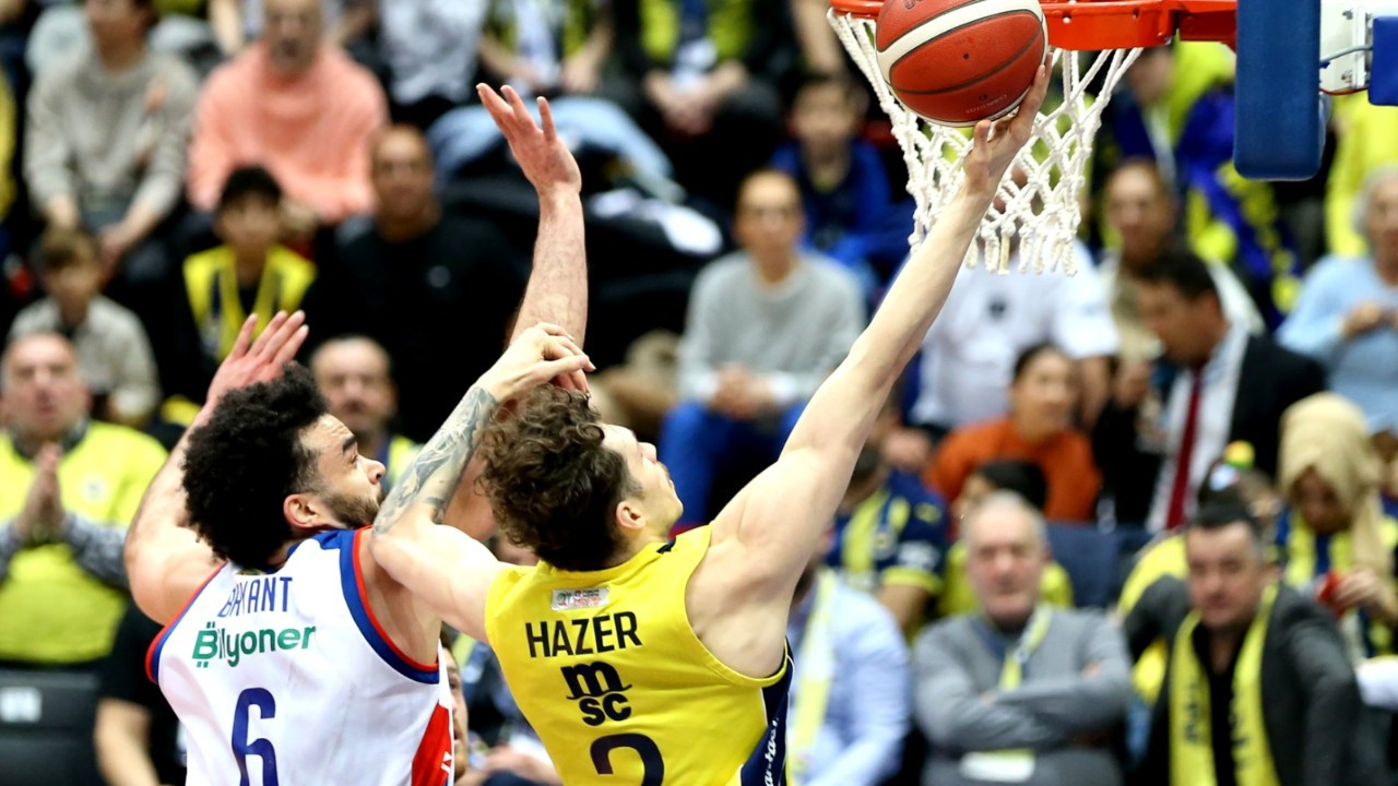 Fenerbahçe, yıldız basketbolcuyla anlaştı: Yağız Sabuncuoğlu duyurdu