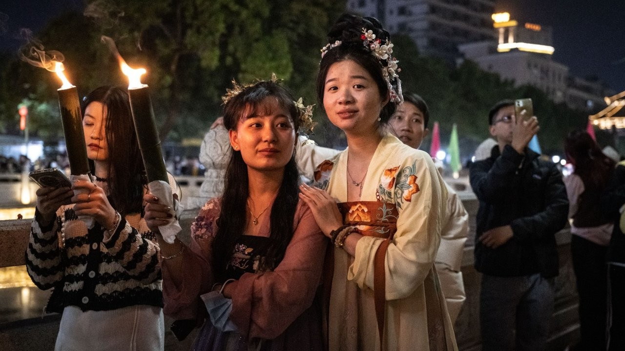 Çin'de Meşale Festivali kutlandı