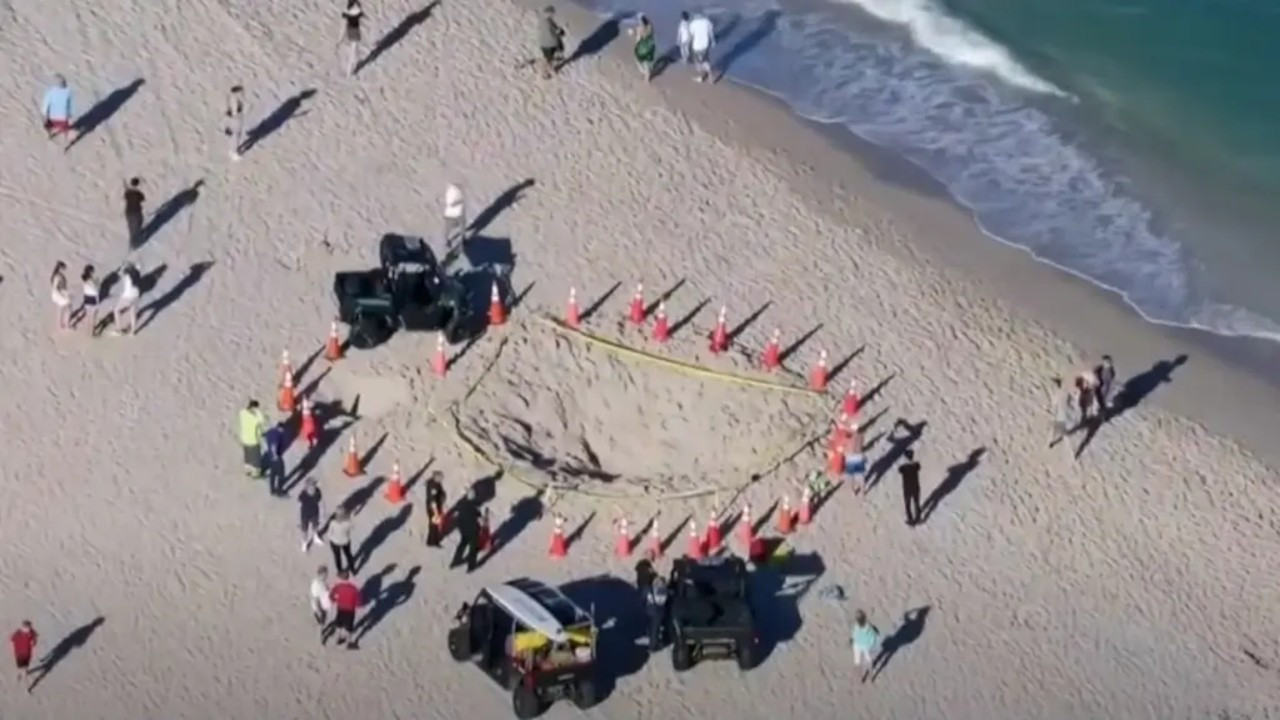 ABD'de sahilde kazdığı çukur çöken 7 yaşındaki çocuk öldü