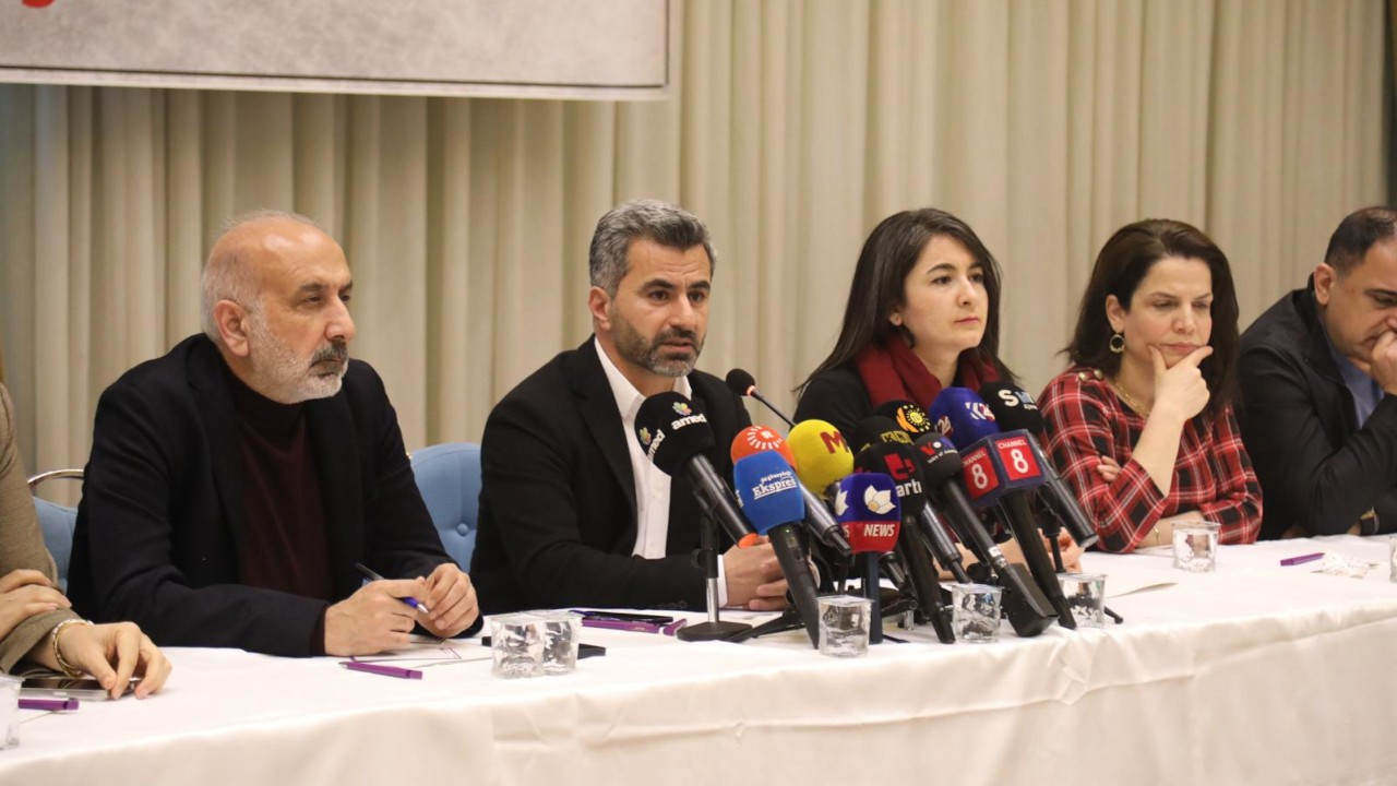 Diyarbakır'da Kürt meselesi ve çözüm önerileri tartışıldı