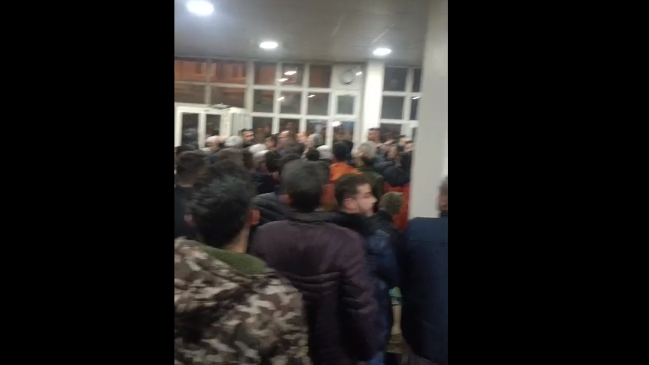 AK Parti Beyşehir Belediye Başkan Adayı'na halktan tepki: Hizmet yok