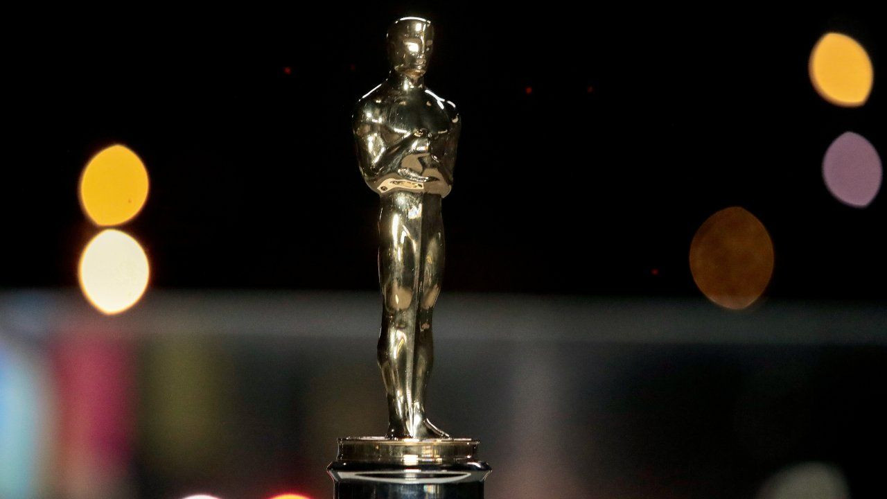 En iyi film adaylarından ilham aldı: Oscar heykelleri yeniden tasarlandı - Sayfa 1