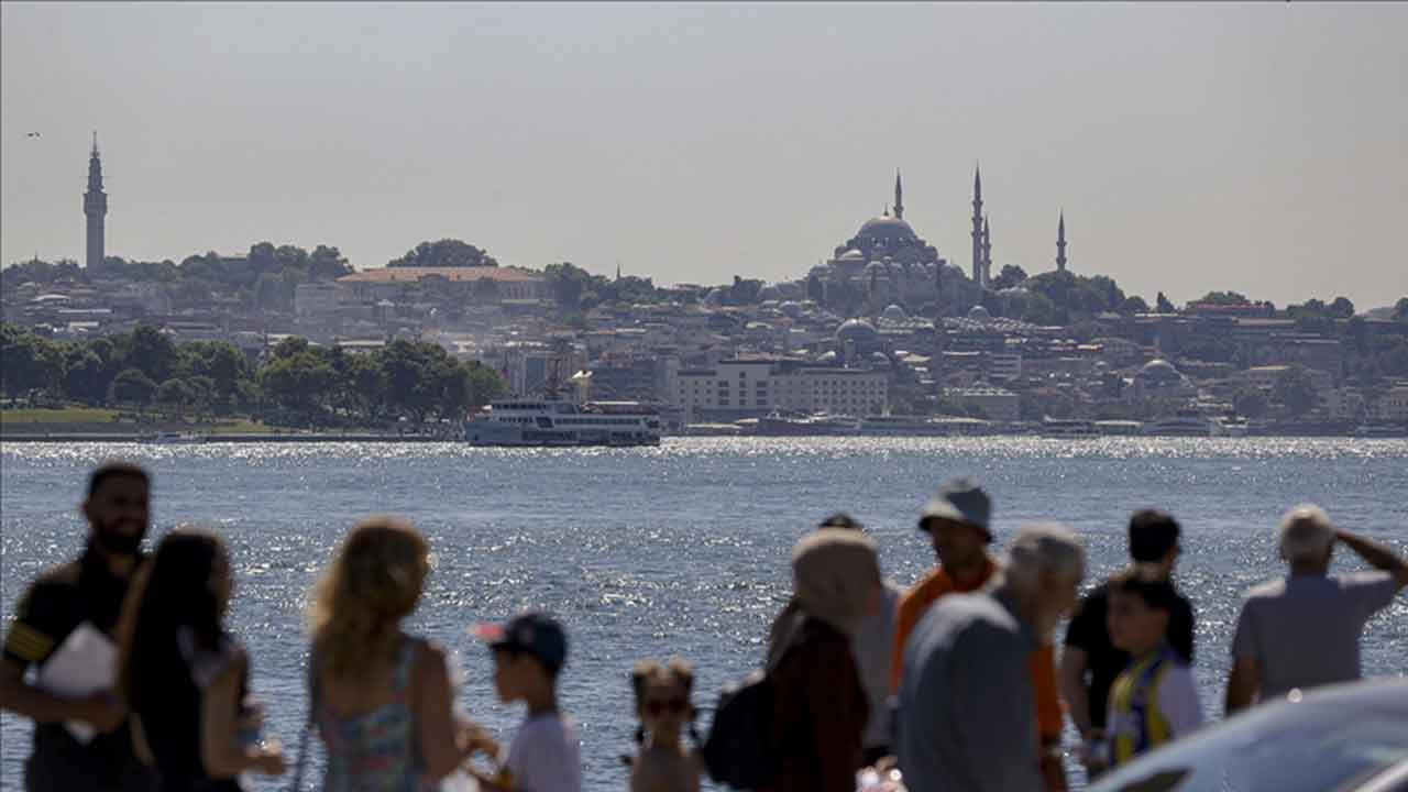 İstanbul'a üç ayda 3,7 milyon turist: En çok kimler geldi?