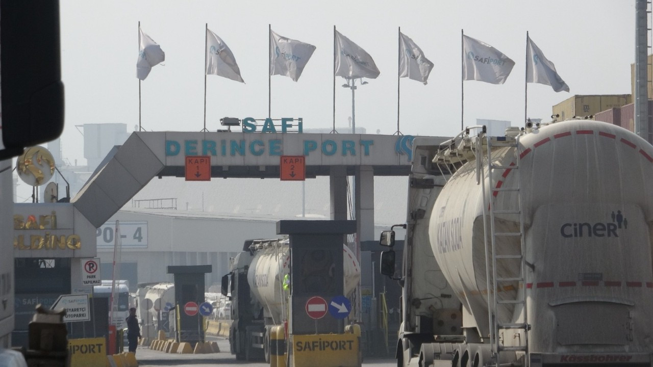 Kocaeli'de limandaki atık tankında patlama: Valilikten açıklama geldi