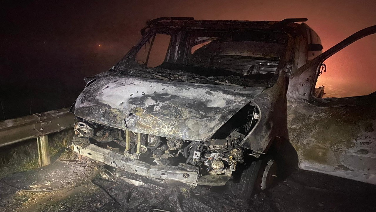 Mustafa Destici'nin kaza yaptığı araç bu kez de yandı