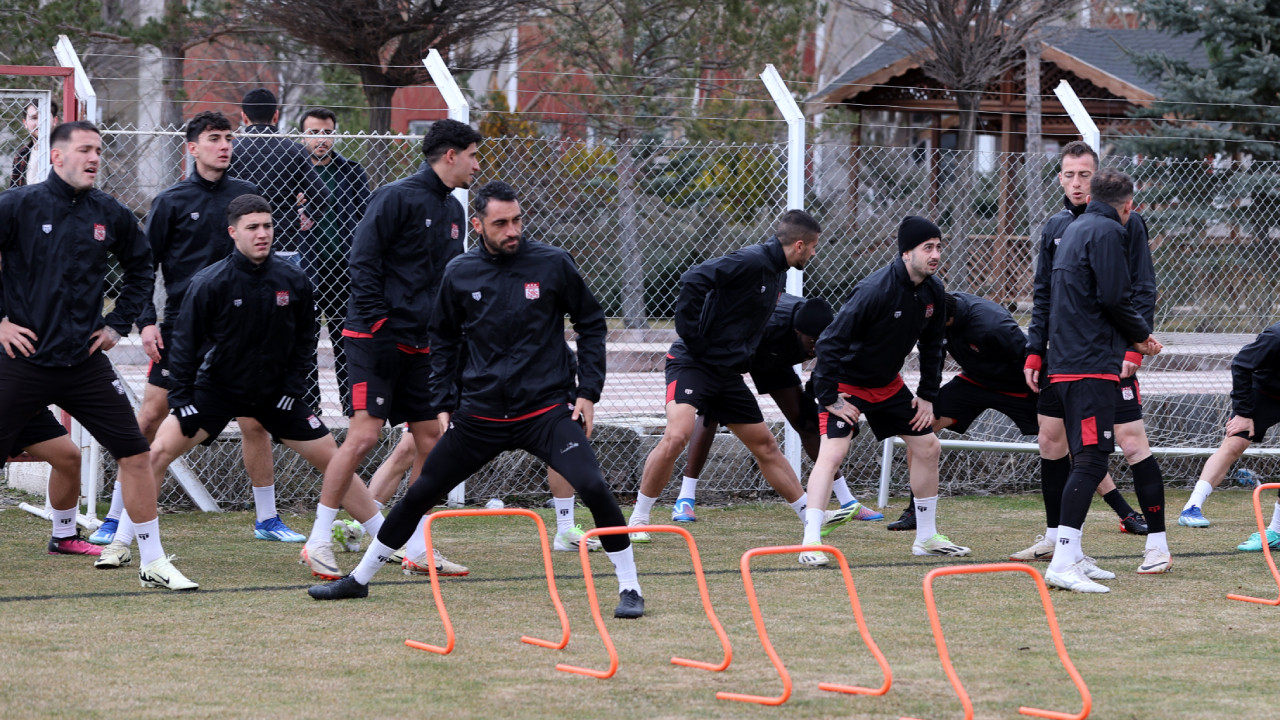 Alanyaspor'u ağırlayacak olan Sivasspor'da hazırlıklar devam ediyor