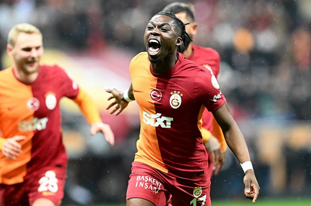 Trio ekibi yorumladı: Galatasaray'ın ikinci golünde faul var mı? - Sayfa 3