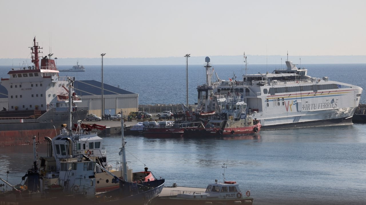 Gazze'ye ilk kez denizden yardım: 200 ton gıda taşıyan gemi Kıbrıs'tan yola çıktı