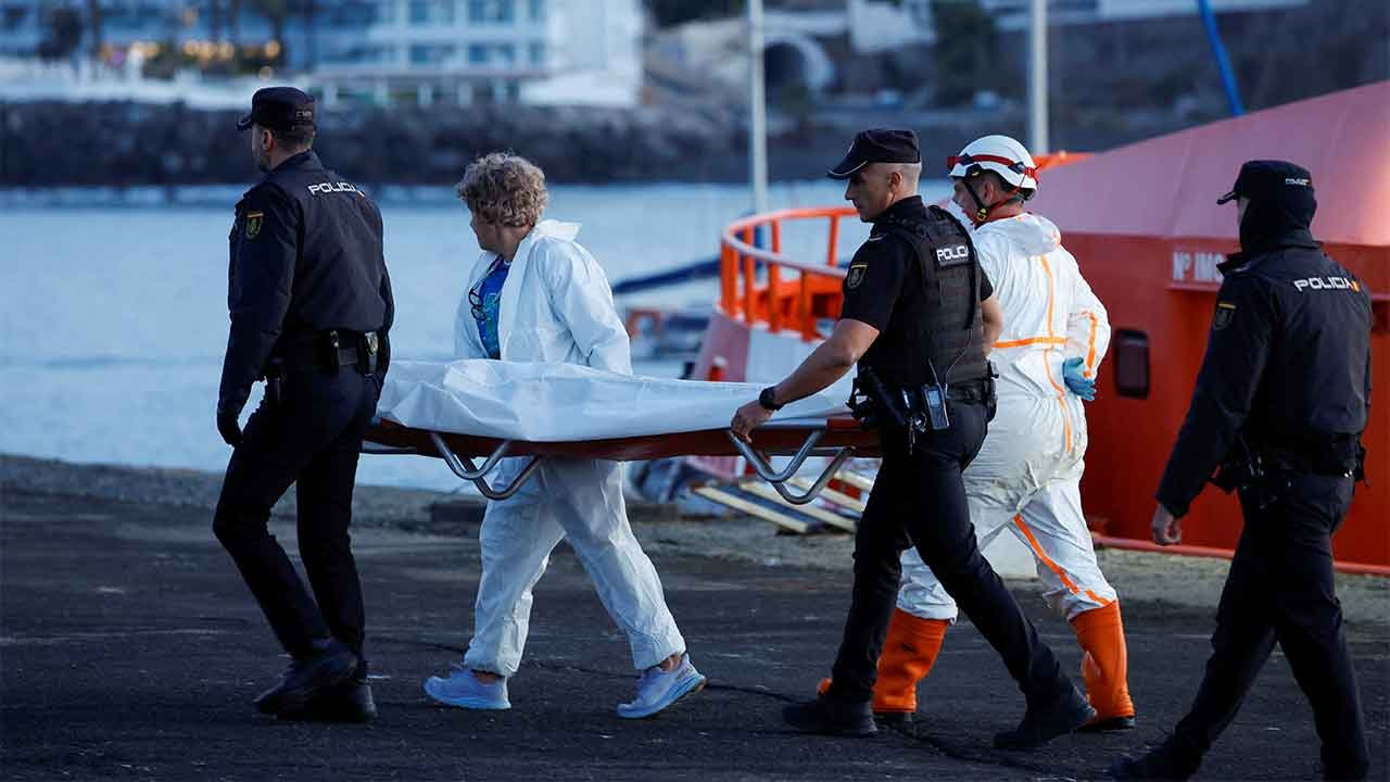 İspanya açıklarındaki mülteci teknesinde iki kişi hayatını kaybetti
