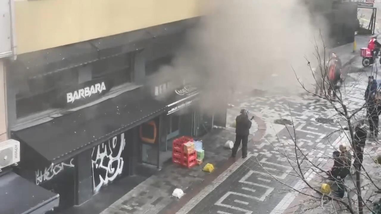 Kadıköy'de restoranda yangın