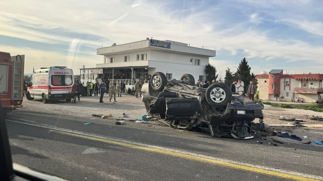 Erdoğan'ın koruma ekibi Şırnak'ta trafik kazası geçirdi