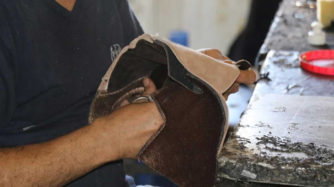 Tokat’ta zehirlenen ayakkabı işçileri adalet arıyor: Patron tekerlekli sandalyeleri bile geri aldı
