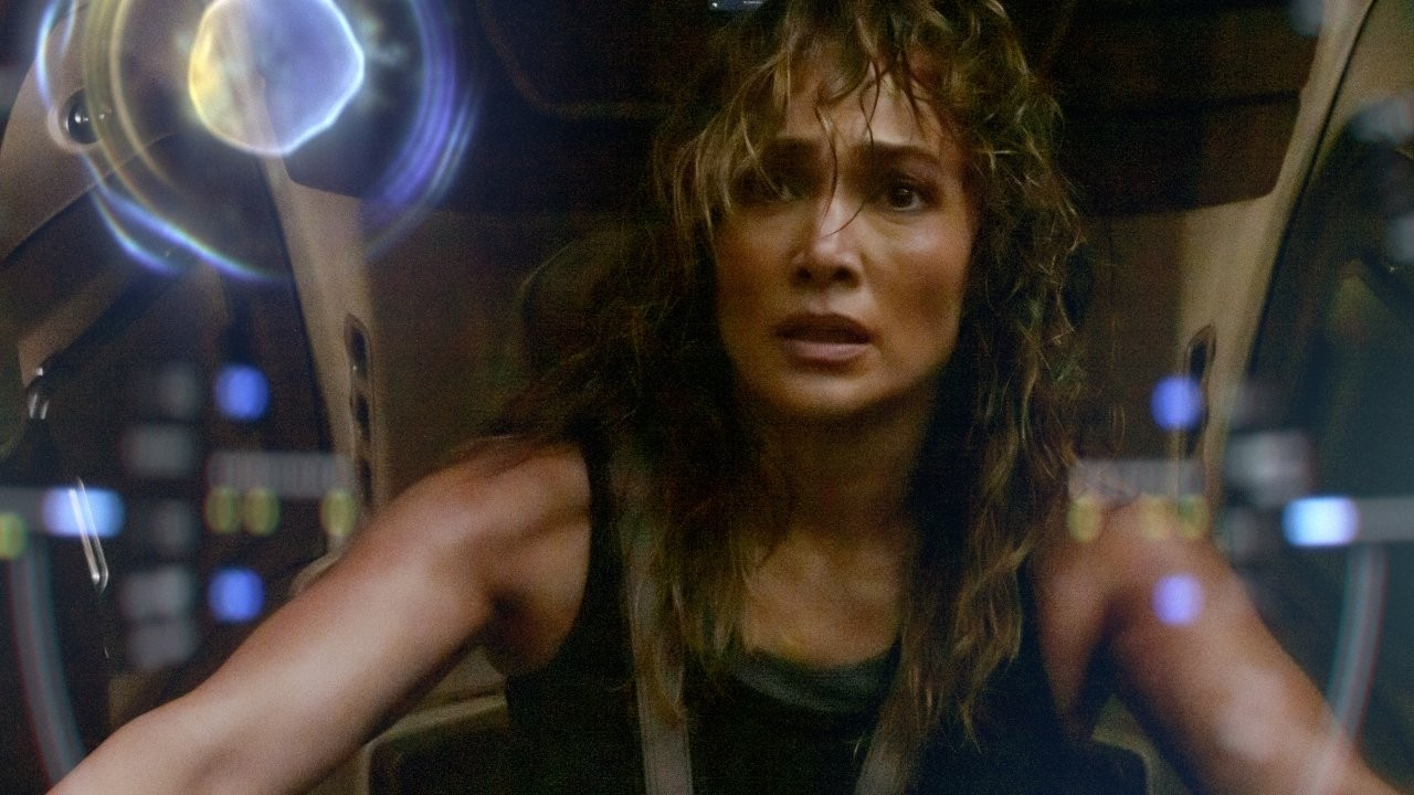 Jennifer Lopez başrolde: 'Atlas', 24 Mayıs'ta Netflix'te