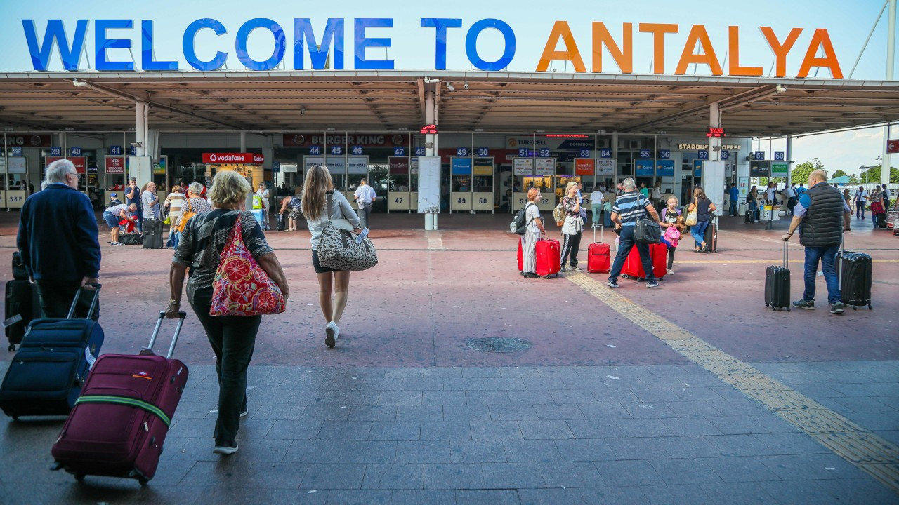 Antalya tahmini: Alman turist sayısı Rus turisti geçecek