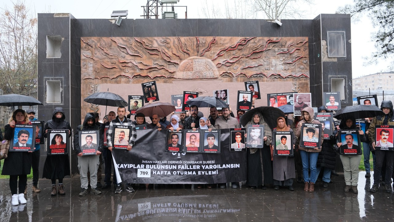 Diyarbakır'da kayıp yakınları Mirza Ateş'in akıbetini sordu