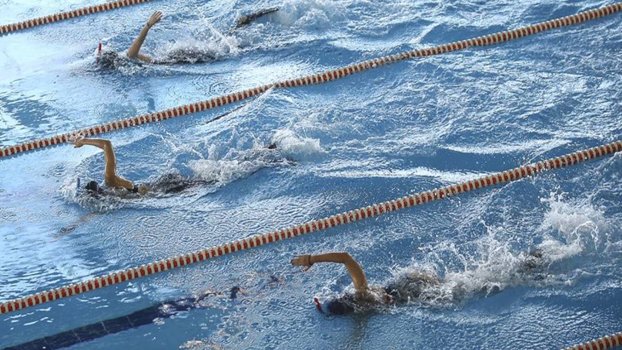 Edirne'deki yüzme yarışından rekor geldi