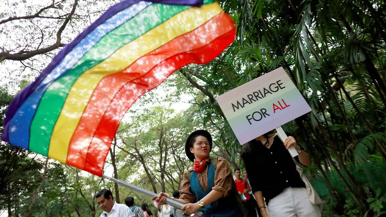 Tayland'da evlilik eşitliğine doğru: Tasarı alt meclisten geçti