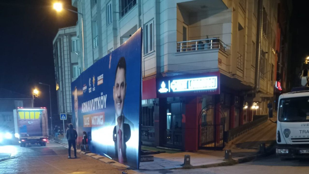 Kent Lokantası'na Murat Kurum afişi: Önünü kapatınca yoksulluk bitiyor mu? - Sayfa 1
