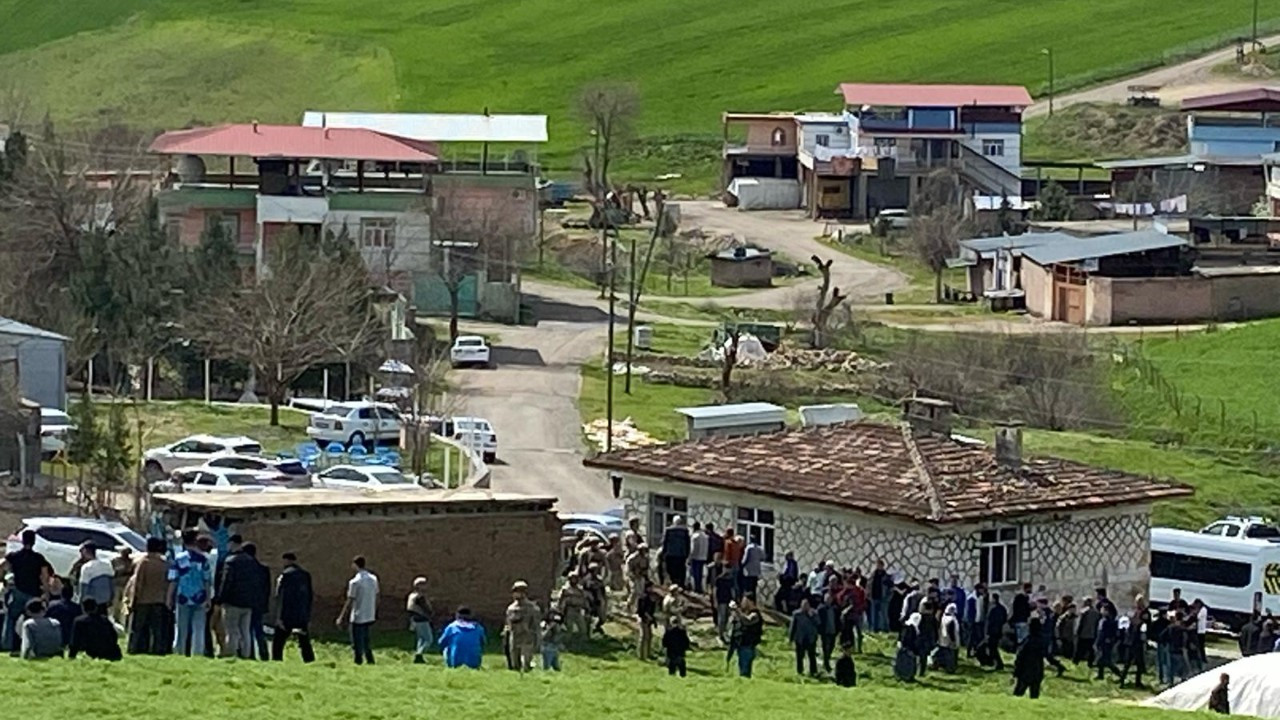 Diyarbakır’da muhtarlık seçiminde silahlı kavga: 1 ölü, 11 yaralı