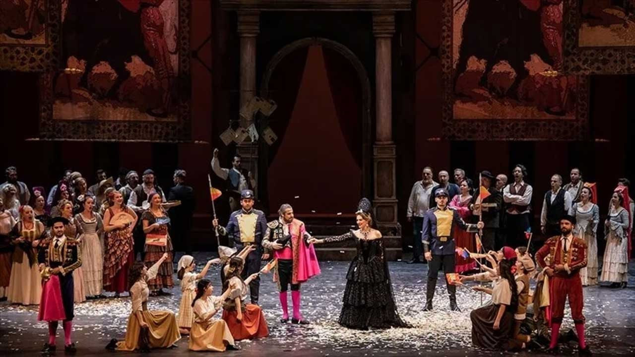 'Carmen' operası AKM'de sanatseverlerle buluşuyor
