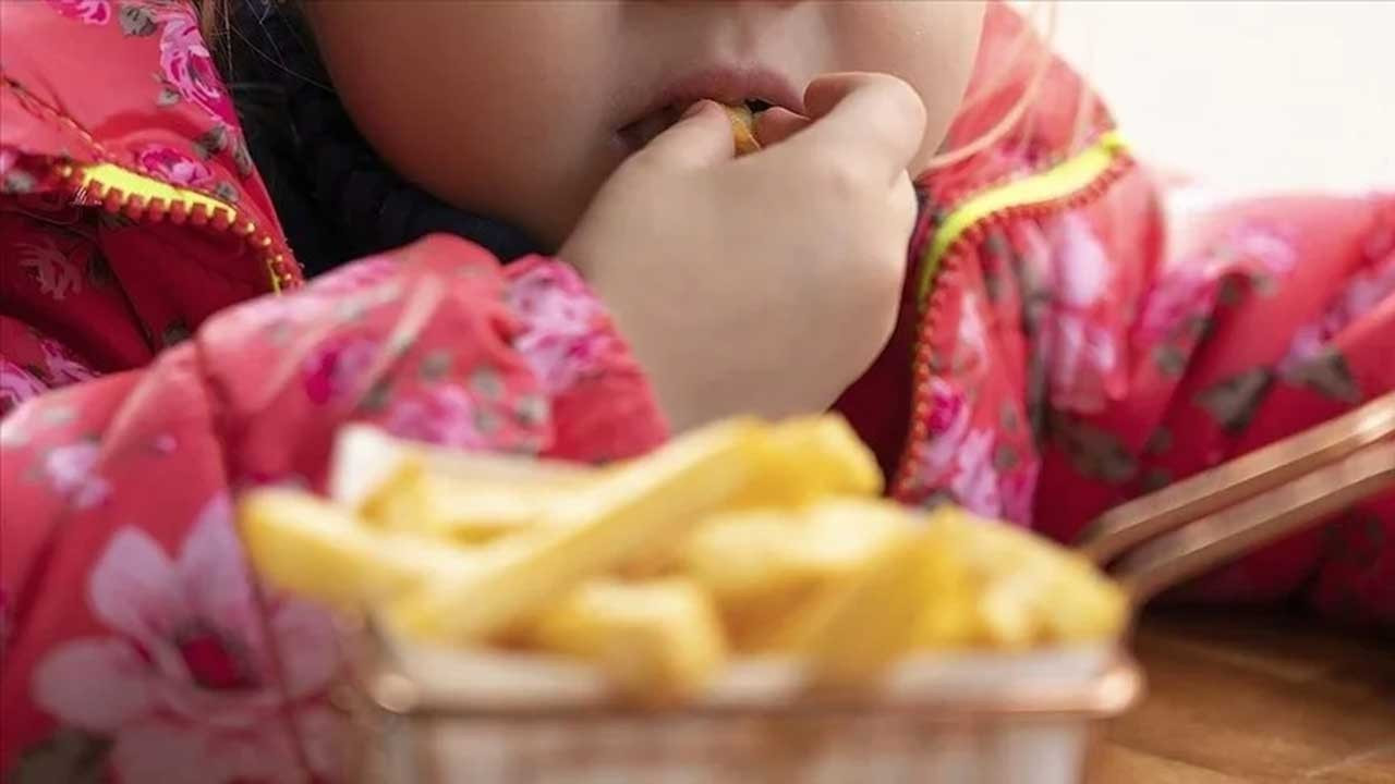 Çocuklara sağlıklı beslenme alışkanlığı nasıl kazandırılır?