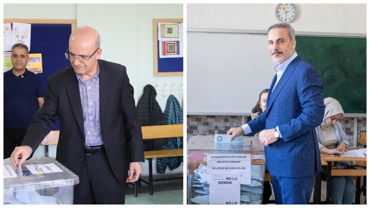 Mehmet Şimşek ve Hakan Fidan oylarını Ankara'da kullandı