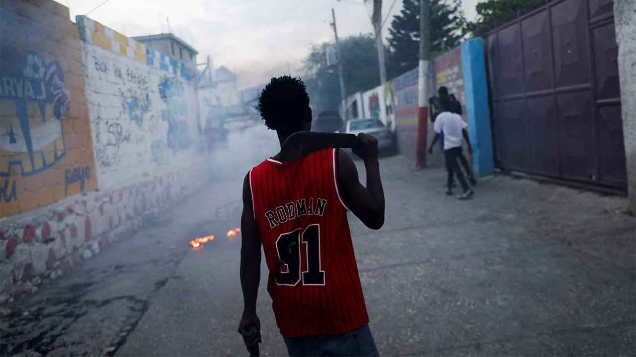 Haiti'de 'çeteler için silah aldığı' ileri sürülen 2 kişi linç edildi