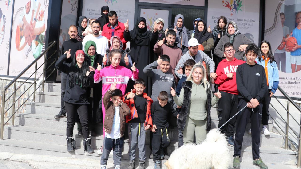 Erzurum'daki merkezde otizmli çocuklar sporla hayata bağlanıyor