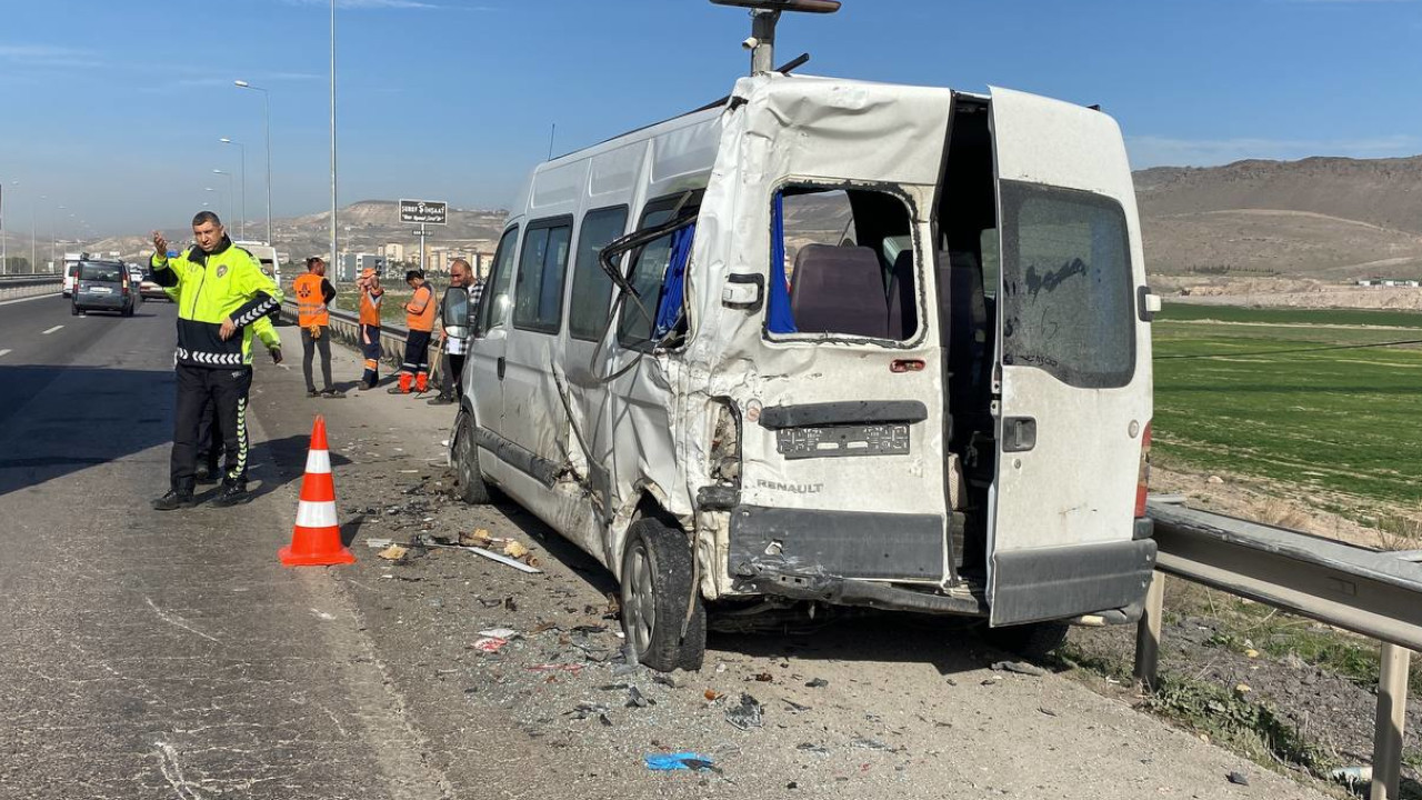 Kayseri'de kaza: 10 işçi yaralandı