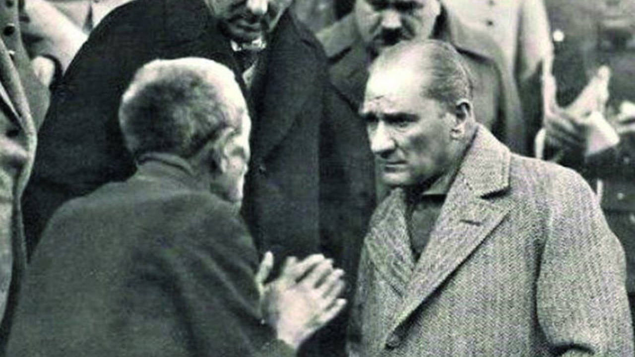 İkonik fotoğrafta Atatürk'e derdini anlatan kişinin torunu başkan oldu