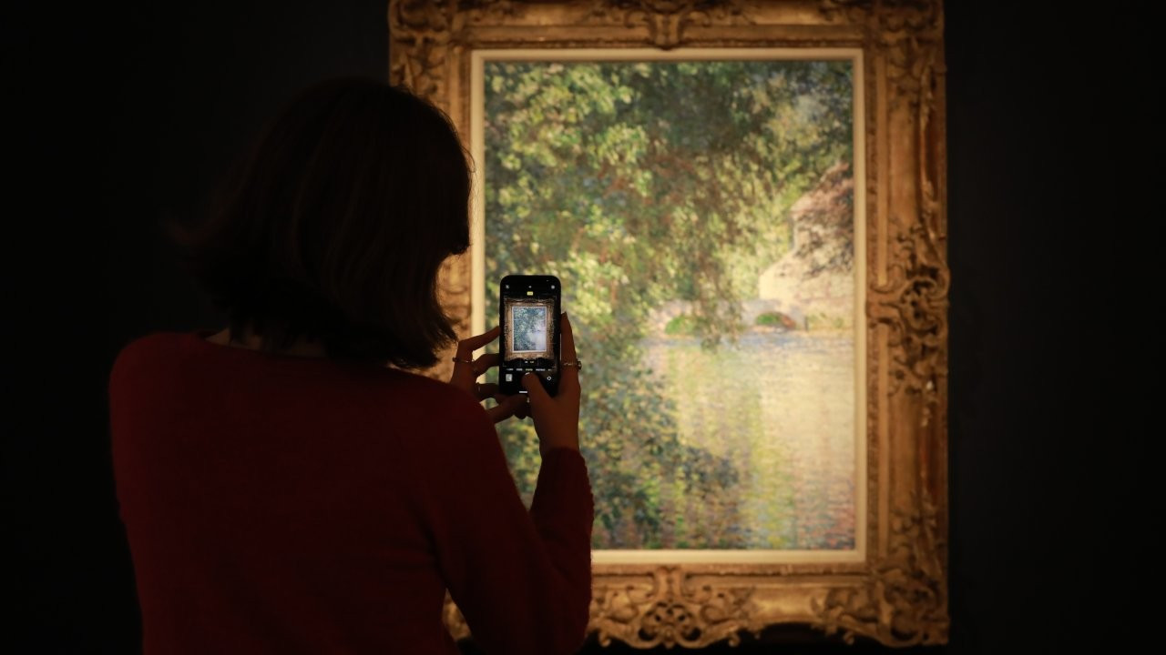 Monet'nin 'Limetz'in Değirmeni' eseri Paris'te sergileniyor