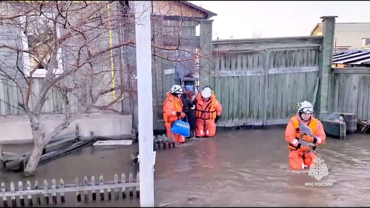 Rusya'da baraj patladı: 11 bin kişi mahsur kaldı - Sayfa 2