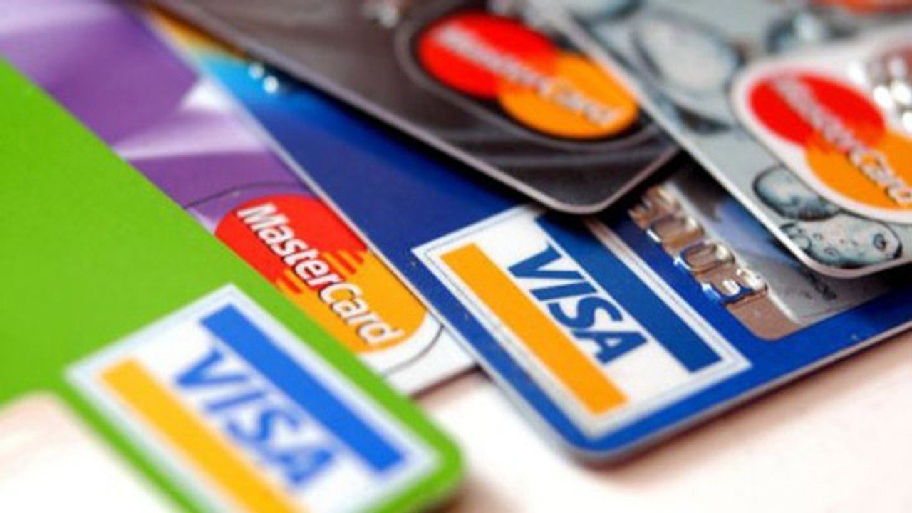 Düğmeye basıldı: Kredi kartı ile alışverişlerde bir kural kalkıyor