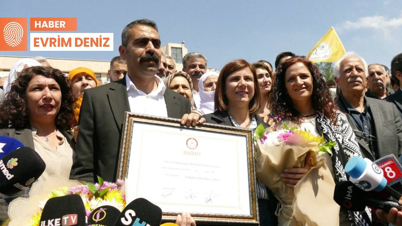 Diyarbakır Büyükşehir eşbaşkanlarından mazbata sonrası yürüyüş