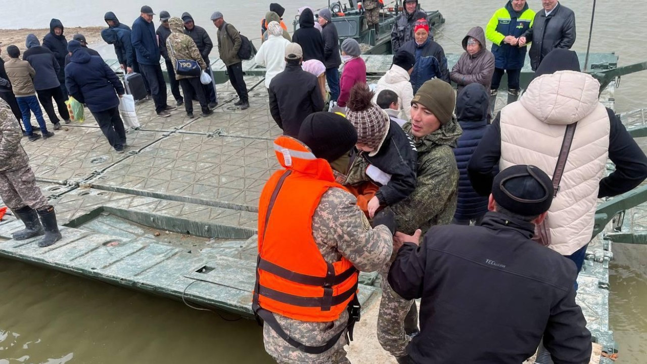 Kazakistan'da sel mücadelesi: Tahliye edilen kişi sayısı 86 bini aştı