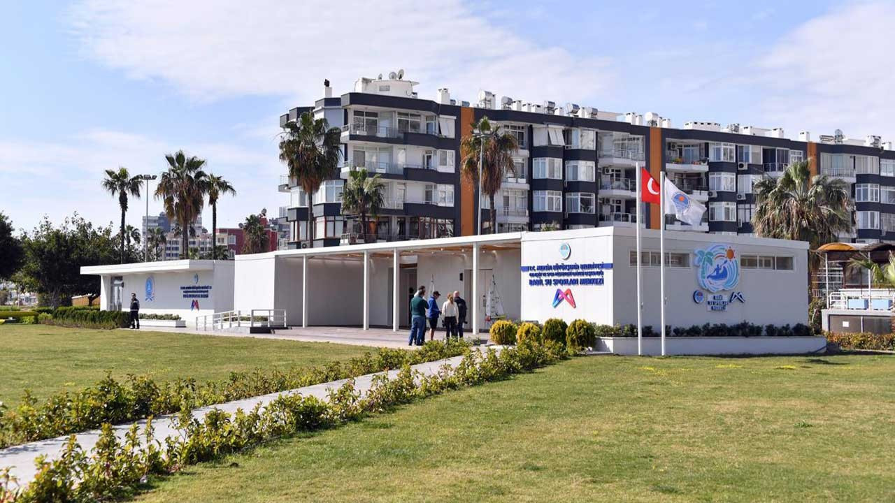 Mersin Büyükşehir Belediyesi Babil Su Sporları Merkezi’ni hizmete açtı