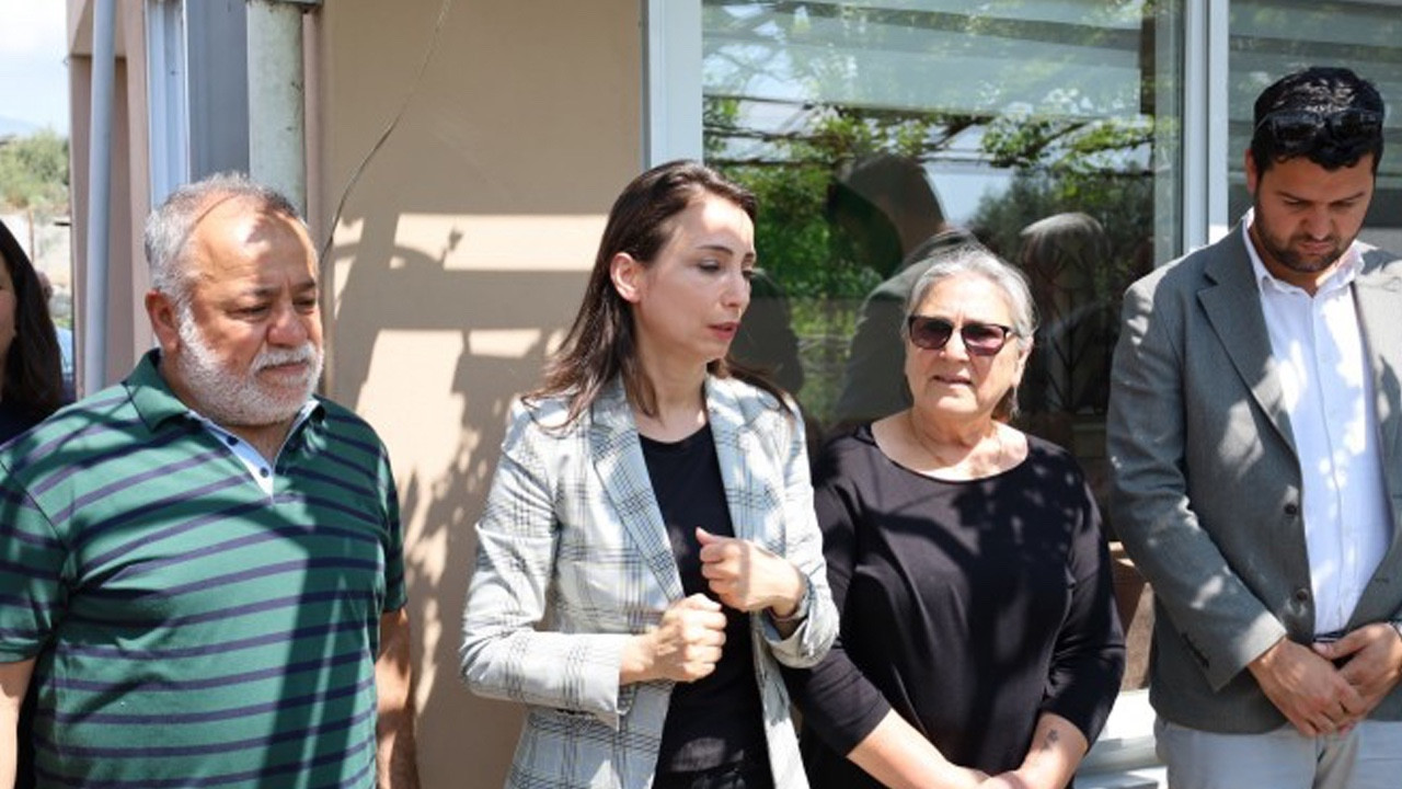 DEM Eş Genel Başkanı Hatimoğulları, Hatay'daki aileleri ziyaret etti