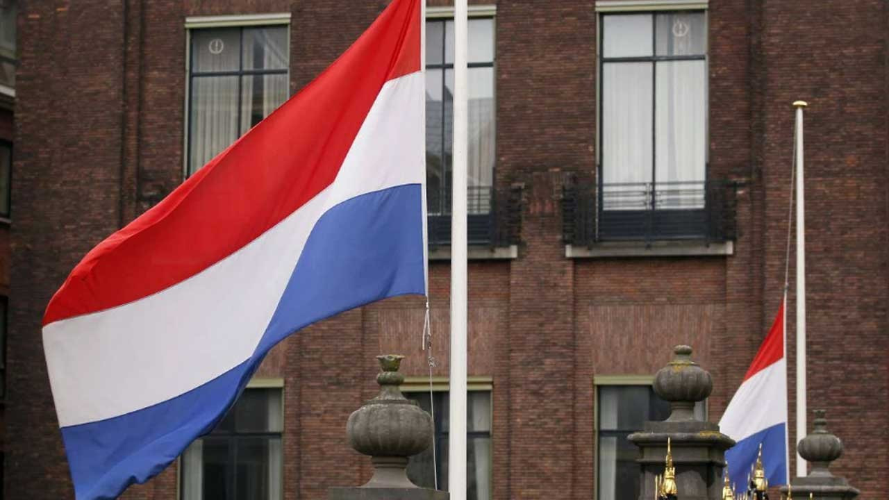 Hollanda, Tahran ve Erbil'deki temsilciliklerini 1 gün halka kapatacak
