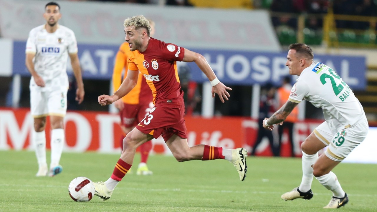 Galatasaray, Alanyaspor'u farklı mağlup etti