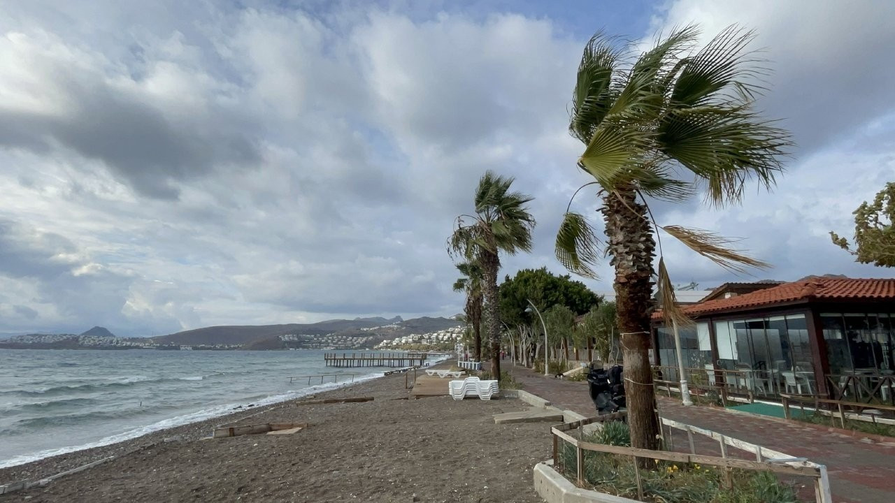 İzmir ve çevresine fırtına uyarısı