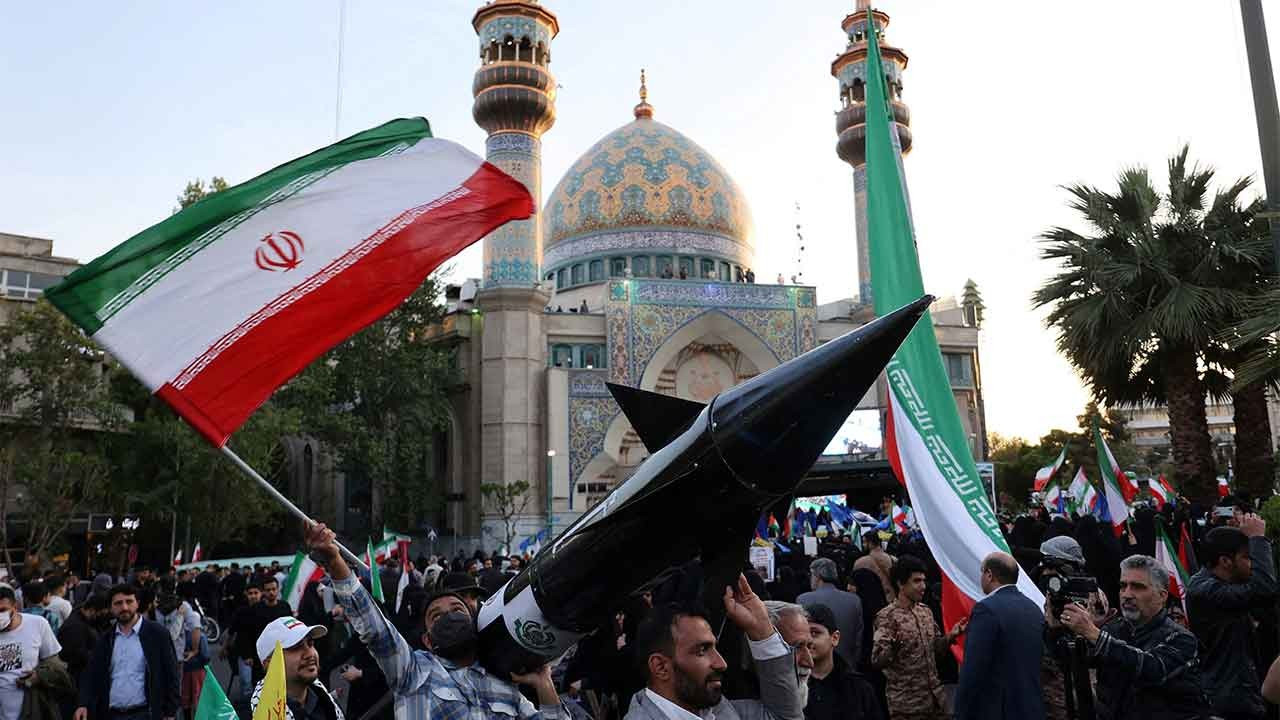 İran'dan İsrail'e: Cevabı saatler değil saniyeler içinde verilir