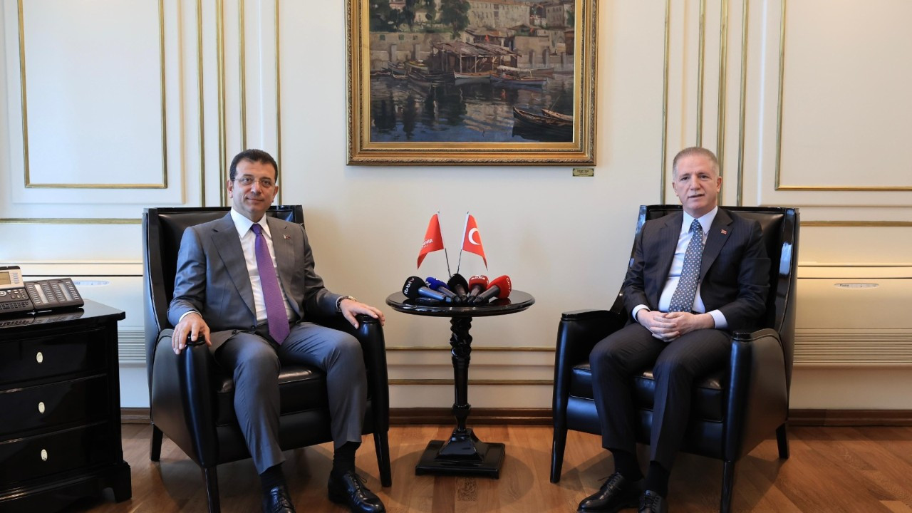 İstanbul Valisi Davut Gül, Ekrem İmamoğlu'nu ziyaret etti