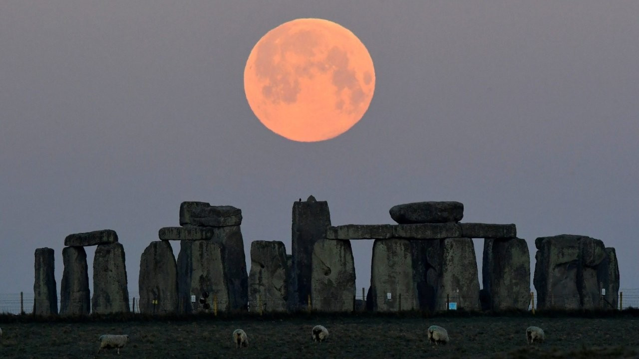 Stonehenge'in gizemi araştırılıyor: Ay'la bağlantısı var mı?