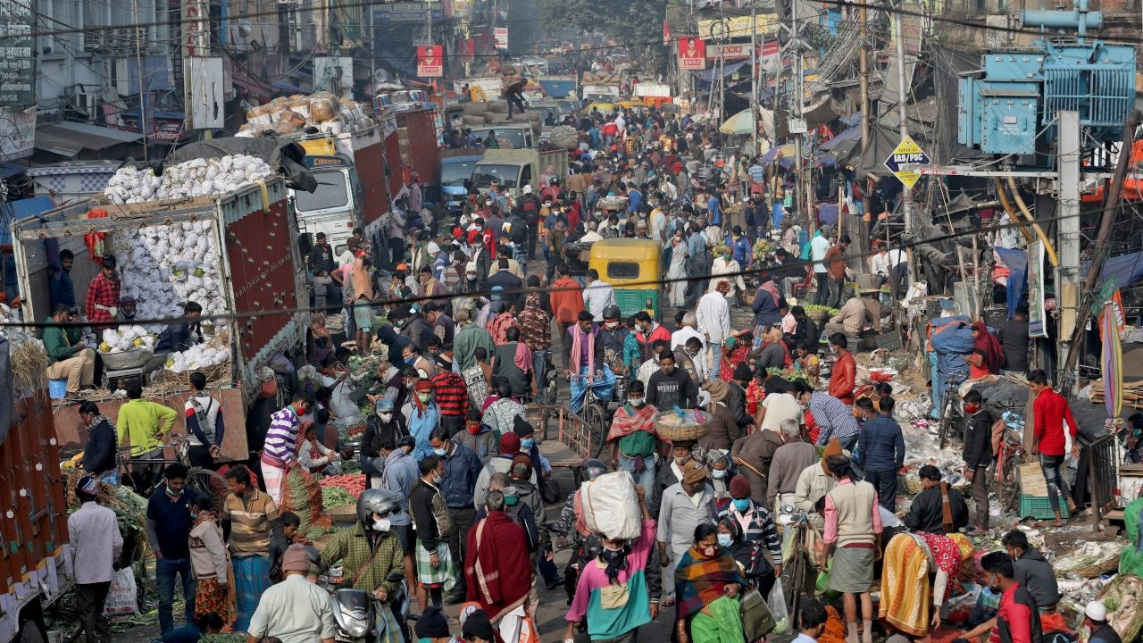 Dünyanın en kalabalık ülkesi: Hindistan'ın nüfusu 1.441 milyara çıktı