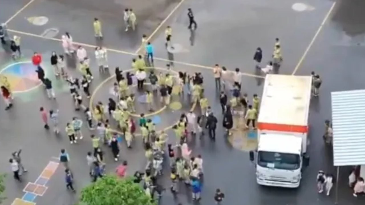 SAADET, Algida kamyonunu protesto eden ilkokul öğrencilerine dondurma dağıtacak