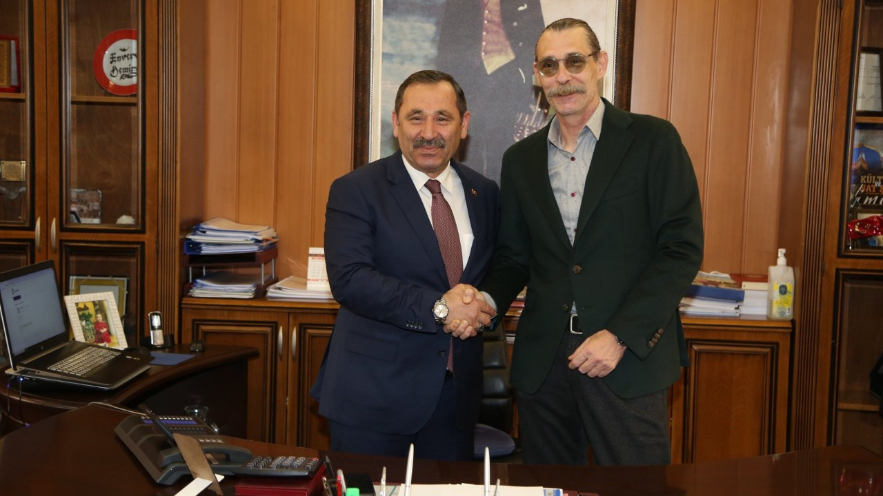 Beşikçioğlu 'borçsuz devraldık' dedi, MHP'li eski başkan teşekkür etti